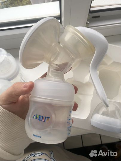Молокоотсос avent ручной с бутылочками