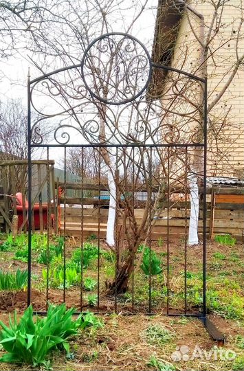 Подставка для вьющихся цветов