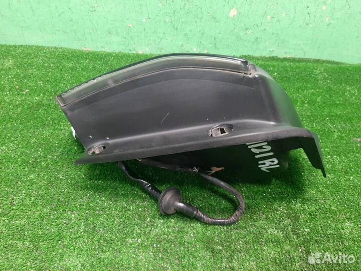 Фонарь задний наружный левый Lexus RX300 (MCU15)