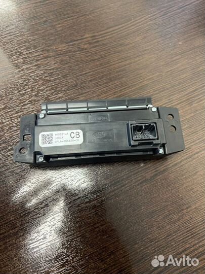 Дисплей информационный Land Rover Range Rover