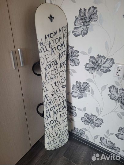 Сноуборд с креплениями