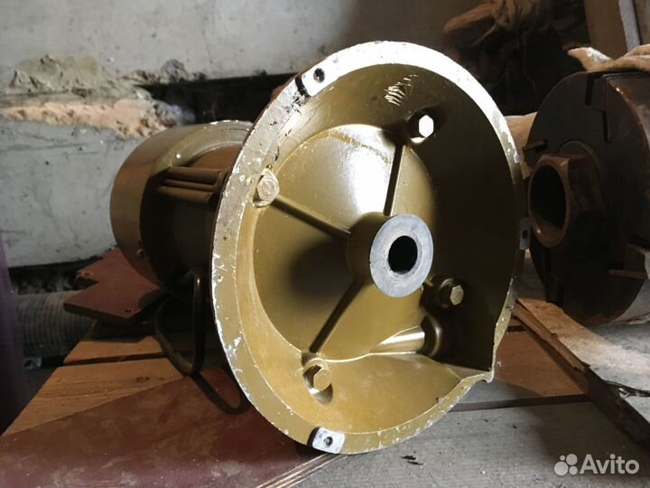 Водяной насос Советский новый