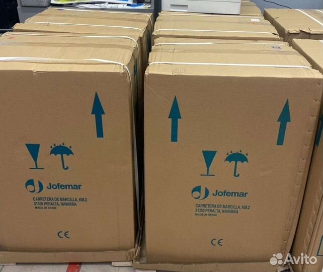 Новый кофе аппарат Jofemar Coffeemar Bluetec G23