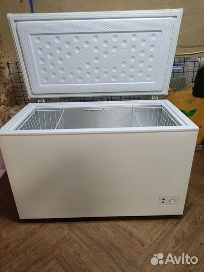 Продам морозильную камеру