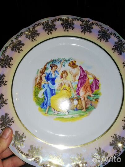 Тарелки блюдца блюда