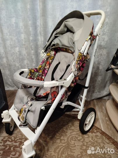 Прогулочная коляска трость babyhit