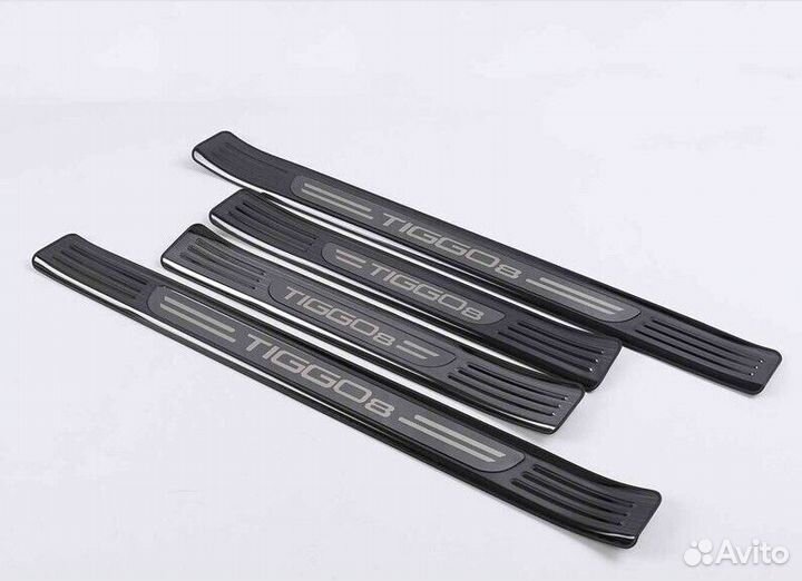 Накладки на пороги Chery Tiggo 8 / Черри Тигго 8 black 2020-2023 г.в