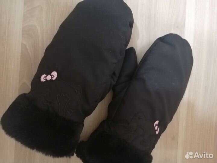 Варежки меховые женские