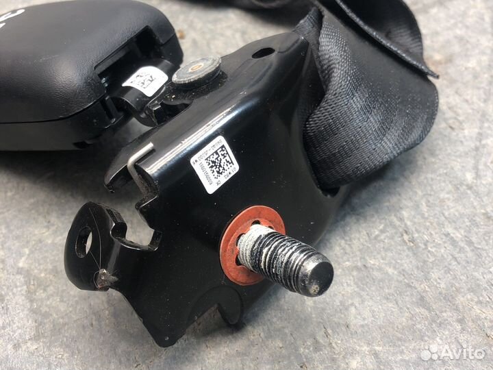 Зад прав защелка ремня Stinger