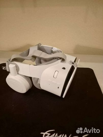 Очки виртуальной реальности для телефона