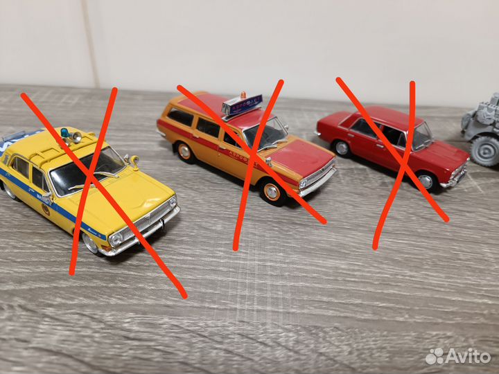 Модели машин и оловянные солдатики