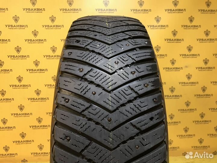 Goodyear UltraGrip Ice Arctic SUV 215/70 R16 100T