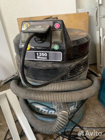 Пылесос Makita 448