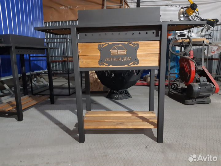 Мангал с логотипом компании