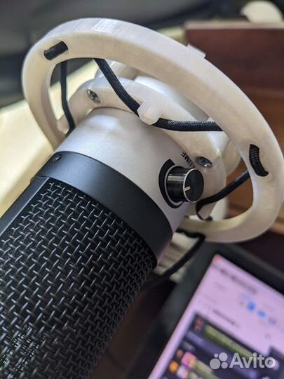 Shock mount универсальный