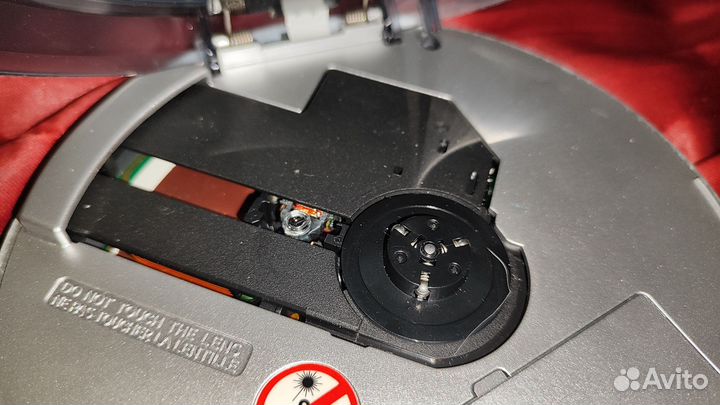 Дисковый плеер philipsdigital dYNamIc bass Boost