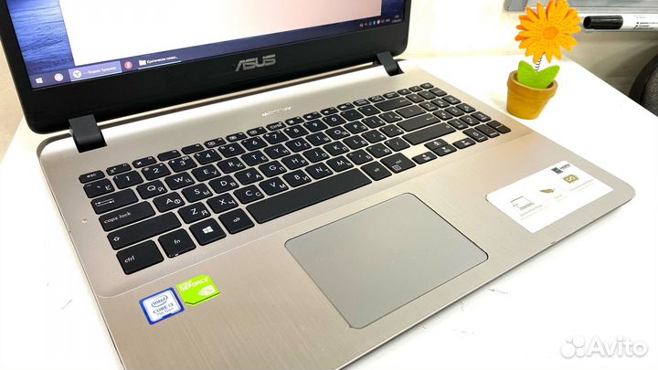 Ноутбук Asus для работы/игр/учебы Core i3/SSD