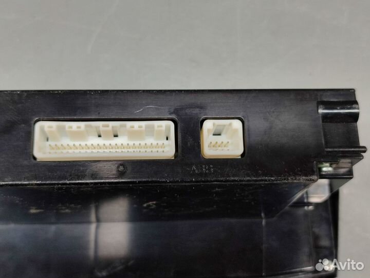 Блок климат-контроля Toyota Avensis 250 2006-09