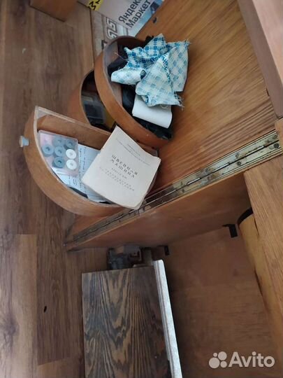 Швейная машинка ножная