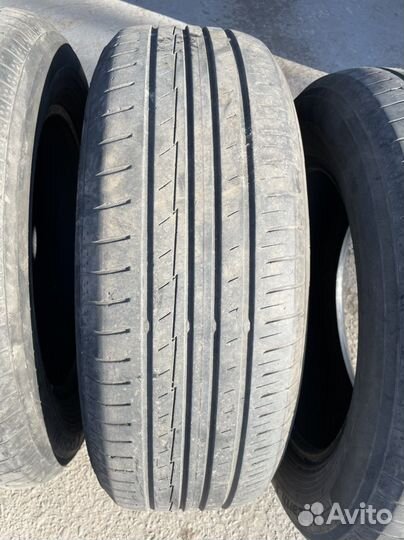 Yokohama BluEarth AE50 215/65 R17