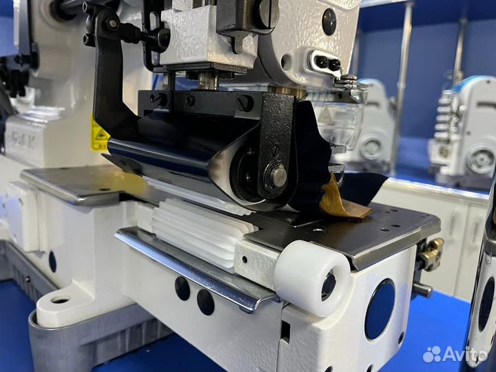 Поясная швейная машина Jack JK-8009vcdi-04095P/VWL