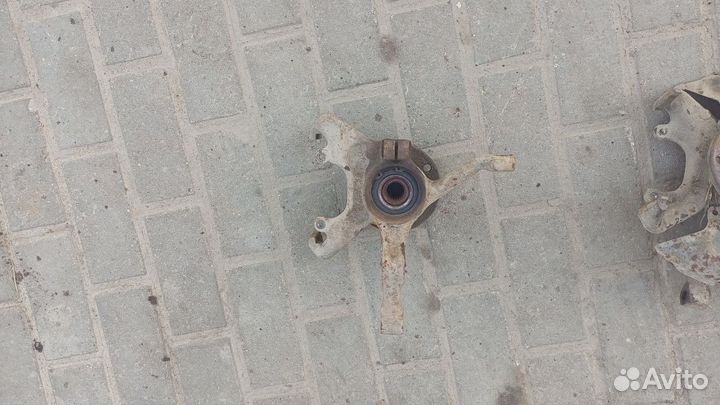 Кулак передний volkswagen golf 2 passat b2 jetta 2