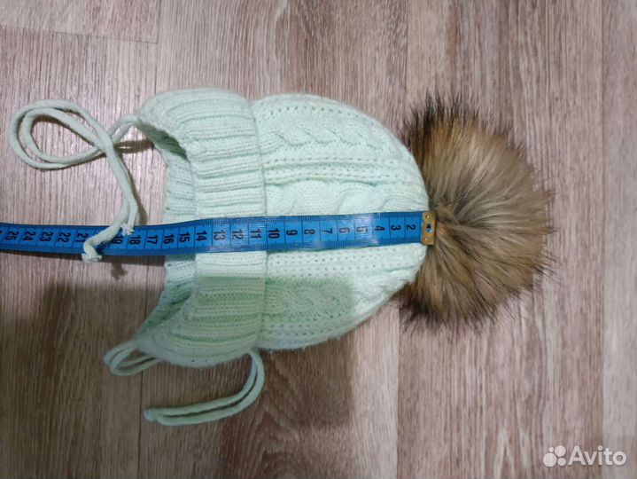 Зимняя шапка девочке (натуральный помпон)