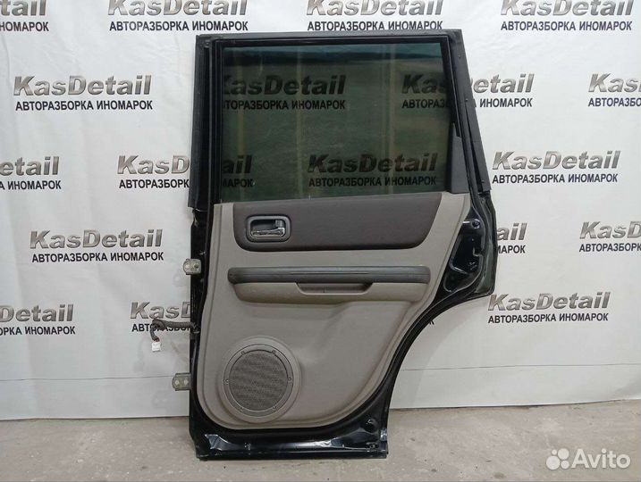 Задняя правая дверь Nissan X-trail T30