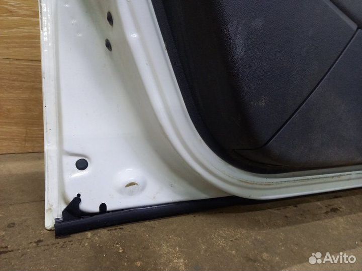 Дверь боковая передняя левая Renault Duster H4M