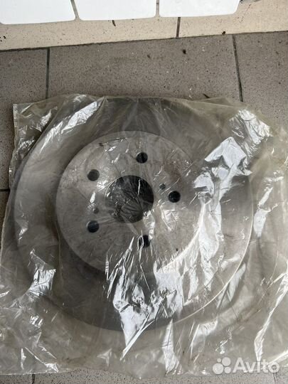 Тормозной диск передний на Лексус RX 330