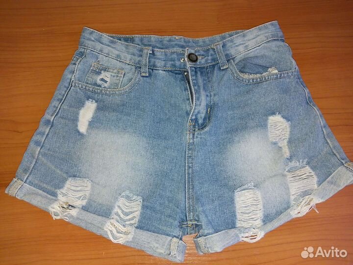 Джинсовые шорты