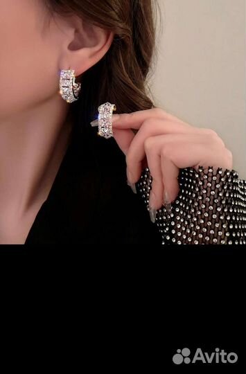 Серьги.бросает. колье