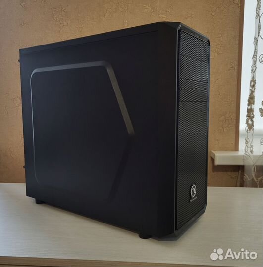 Компьютер для работы и игр*