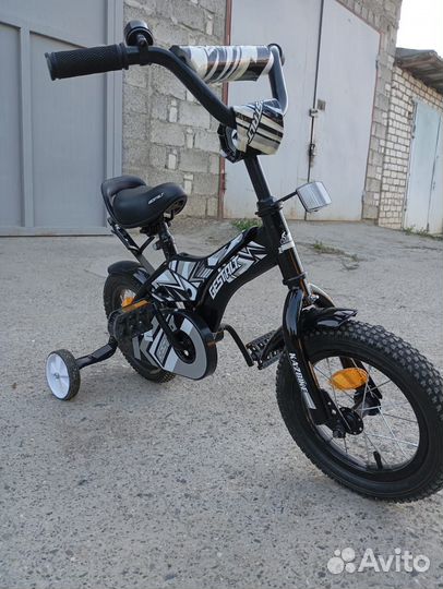 Детский двухколёсный велосипед