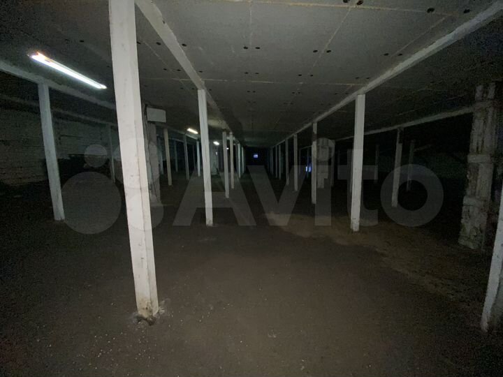 Склад, 700 м²