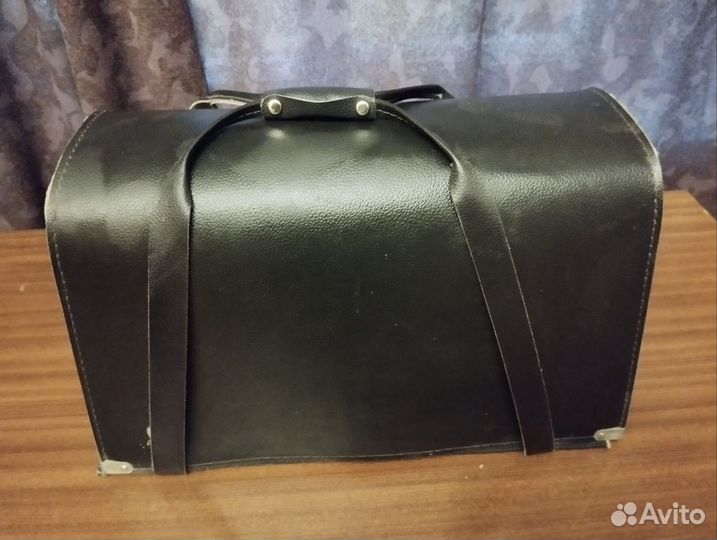 Швейная машина Чайка 132м