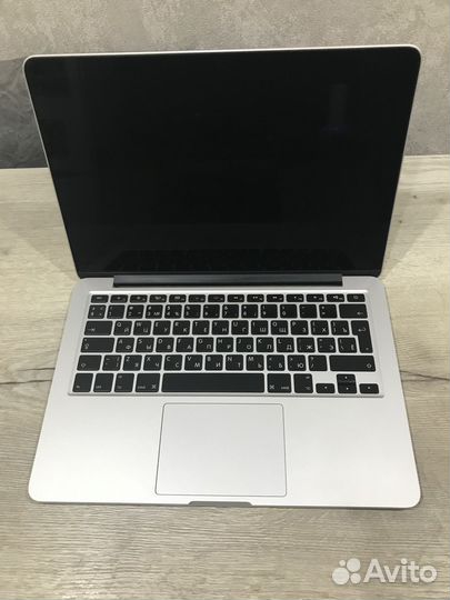 Macbook pro 13 2015 i5 250Gb SSD