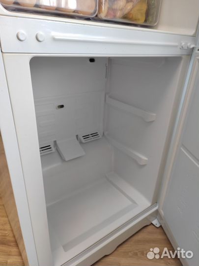 Холодильник Indesit Bia20nf под ремонт