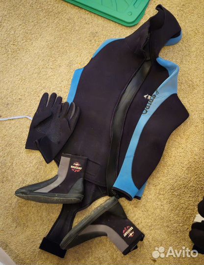 Гидрокостюм