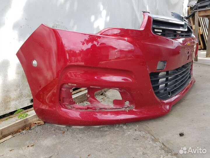 Передний бампер Citroen C4 B7