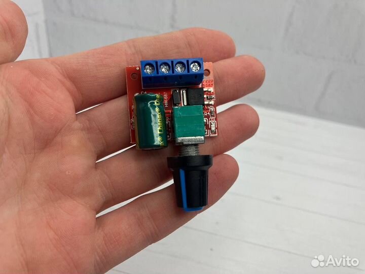Регулятор напряжения 5-35в