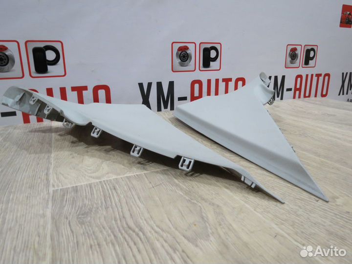 Обшивка задней стойки Skoda Octavia A7