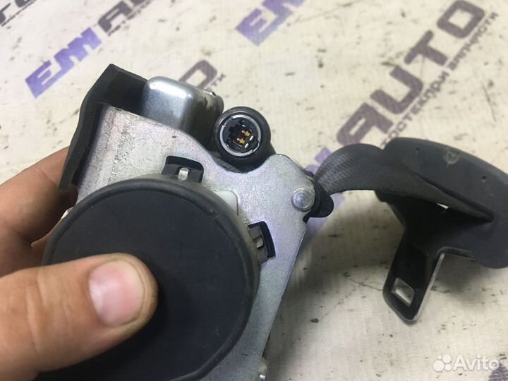 Ремень безопасности задний Рено Меган 2