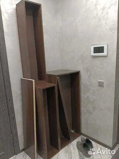 Полки настенные и напольные