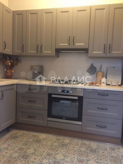 Дом 240 м² на участке 8 сот.