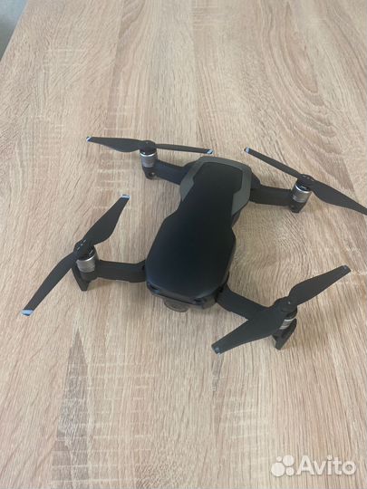 Квадрокоптер dji mavic air