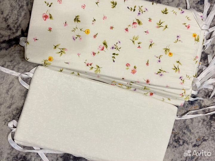 Бортики в кроватку