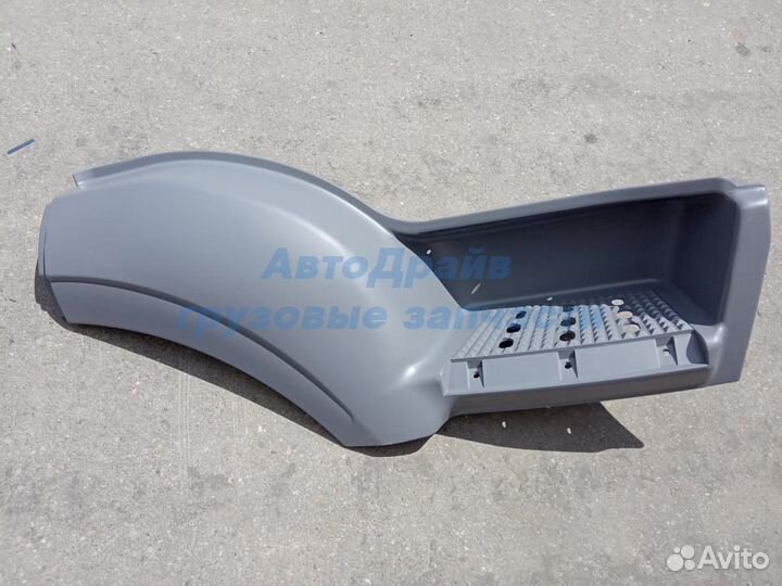 Подножка Ивеко Стралис правая 504103239