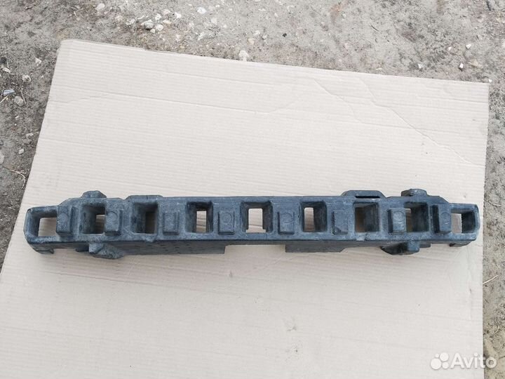 Абсорбер переднего бампера VW Polo 2020,Rapid 2019