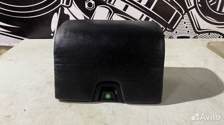 Оригинальная аптечка с кейсом BMW 7 E38 iL